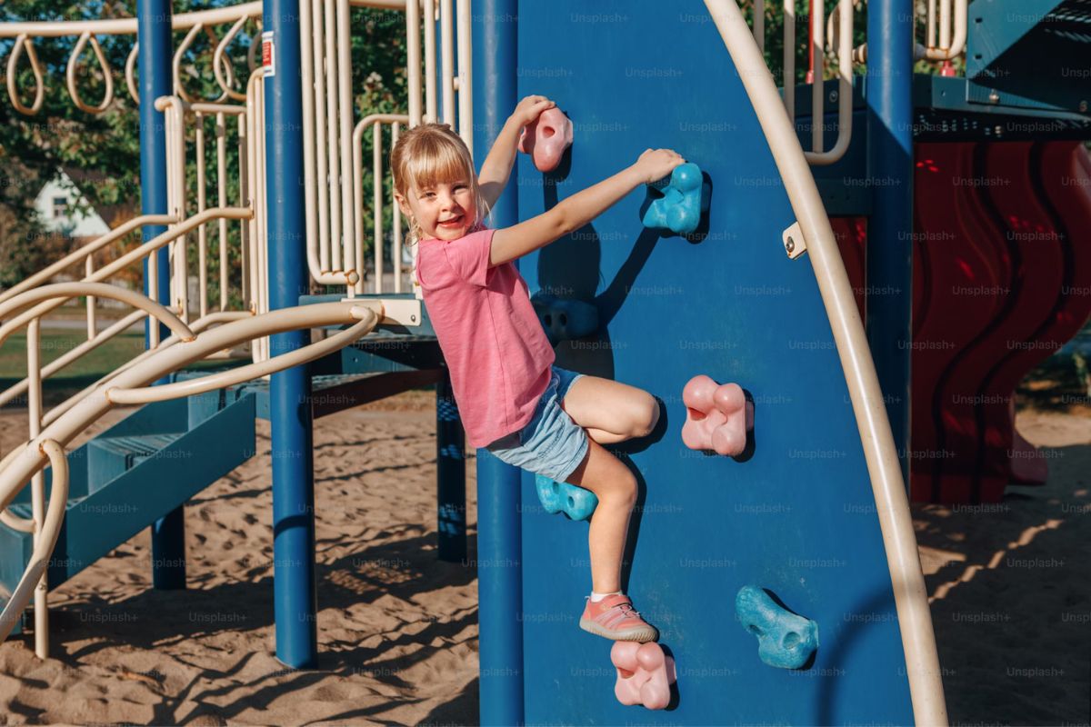 Choosing the Perfect Playground Equipment Supplier for Fun